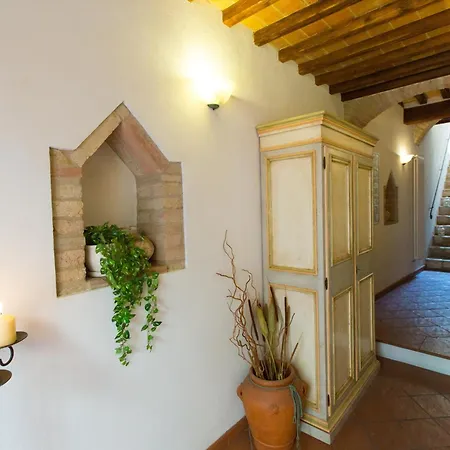 Il Pozzo Apartment *